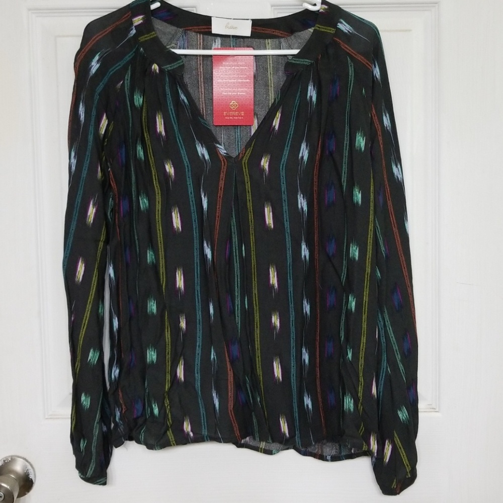 Braeve Top Size Small